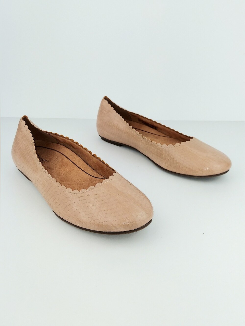 Vionic Julieta Snake Scalloped Ballet Flats 9.5 - Picture 2 of 13